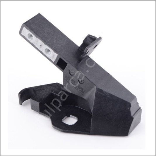 Mercedes W205 Tampon Braketi Ön Sağ