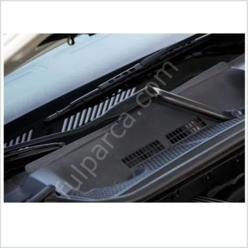 Bmw E36 Ön Cam Izgarası/Ön Cam Alt Izgarası COUPE